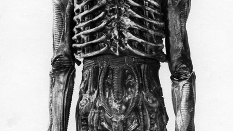 Stunning Behind-the-Scenes Photos Show Iconic Movies in a New Light