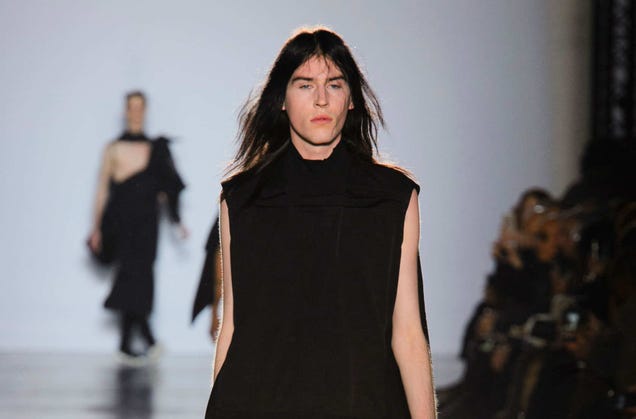 The Hottest Fashion Trend For 2015 Is Underdick (NSFW)