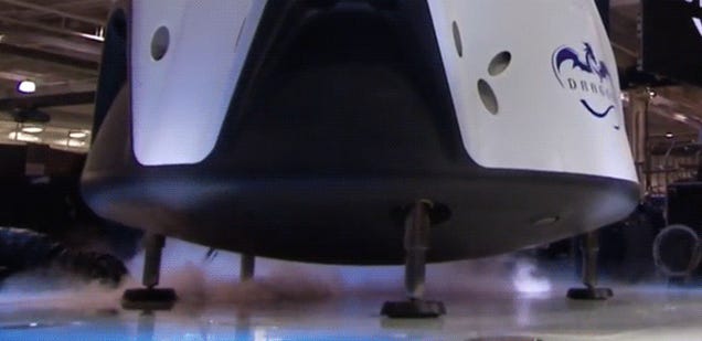 SpaceX Dragon V2, la nave capaz de llevar a 7 astronautas al espacio