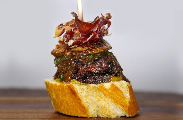 I think I can eat 12 of these pintxo burgers for breakfast right now