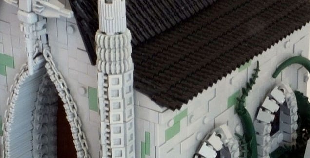 So many crazy build techniques in this Lego monastery
