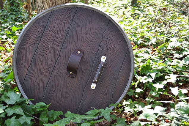 You'll Kill Giants For This Skyrim Shield + Coffee Table Combo