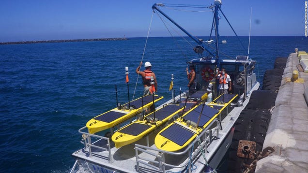 Este nuevo dron espía submarino obtiene su energía del sol y las olas