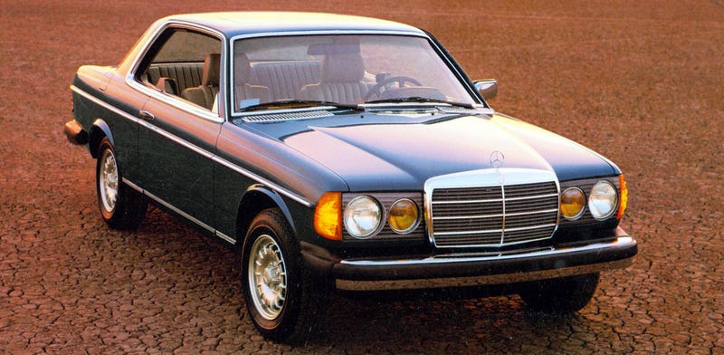 Why Everyone Loves An Old Diesel Mercedes-Benz