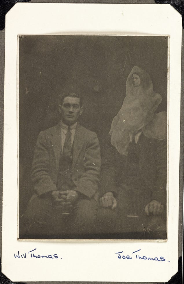 The Goofiest Old Timey Spirit Portraits Ever Photographed