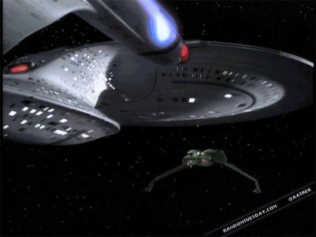 Gorgeous Star Trek: TNG gifs show off the series sexy new Blu-Ray upgrades