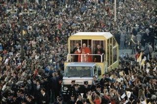 The Evolution Of The Popemobile