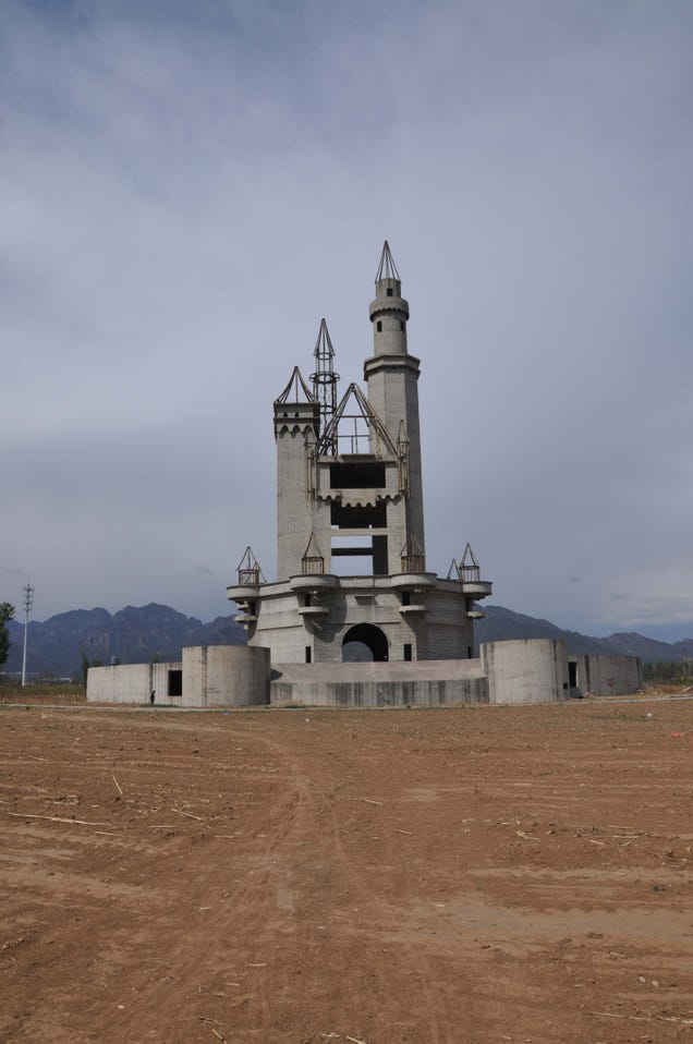 Scenes from a weird abandoned amusement park outside Beijing