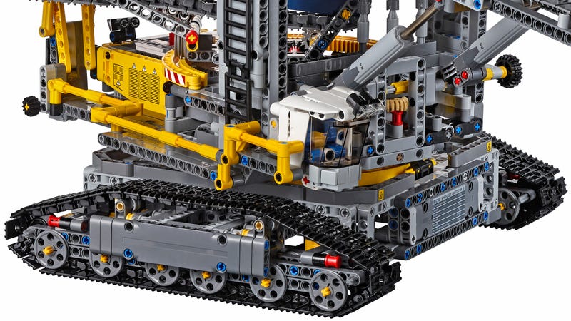 largest lego crane set