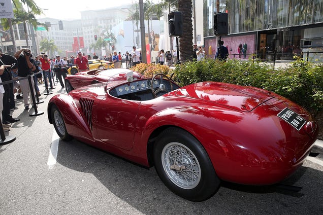 A Record 1,000 Ferraris Took Over The Streets Of Beverly Hills