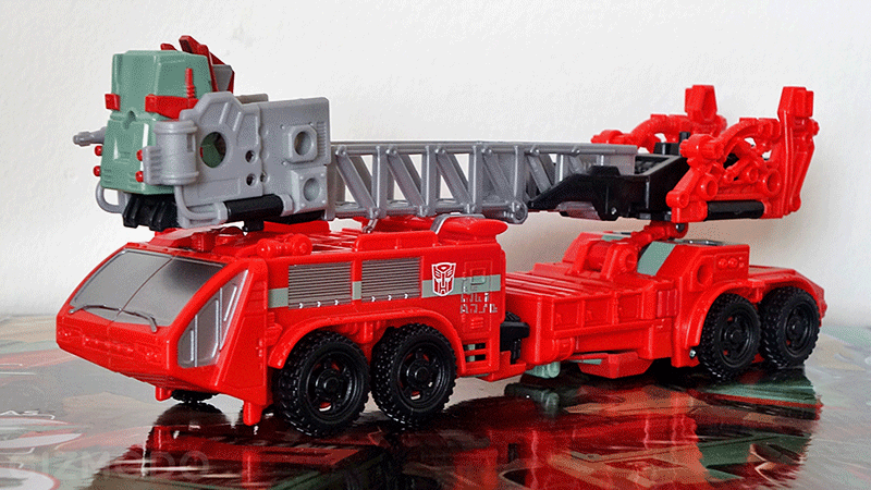 The Internet Helped Design a New Female Transformer, and it Didn't Turn Out Awful
