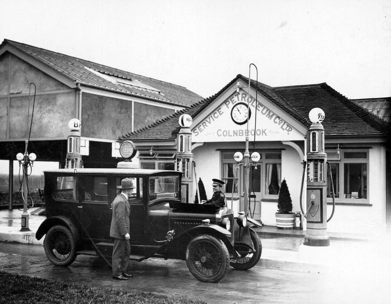 The Amazing Architectural Evolution of the Petrol Station  Gizmodo UK