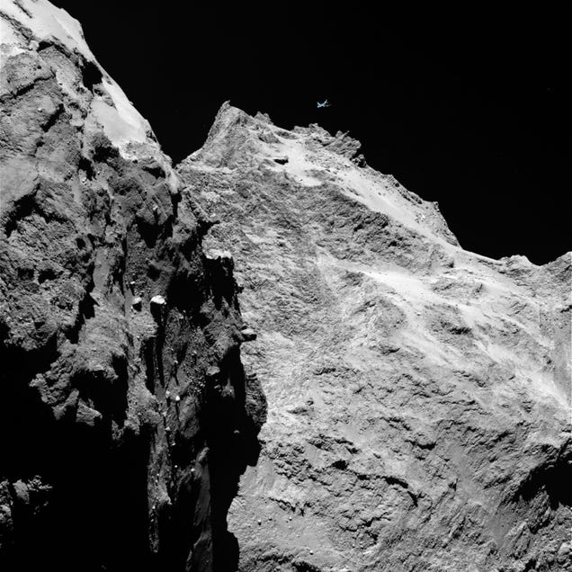 Look at the size of Rosetta's comet compared to a 747!