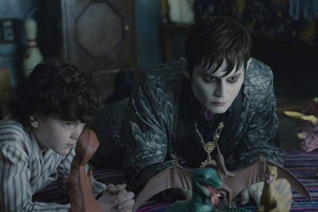 28 stills from Dark Shadows prove Tim Burton has not yet tired of pancake makeup