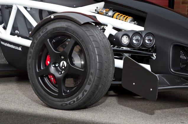 The Ariel Atom 3.5R Will Eat Supercars For Breakfast, Lunch and Dinner
