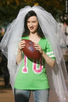 Single Chick Hopes To Score Hubby With Super Bowl Personal Ad