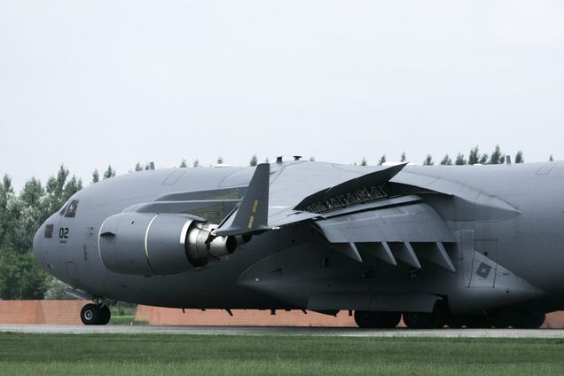 Así es uno de los aviones militares más grandes jamás construidos 792656363968733222