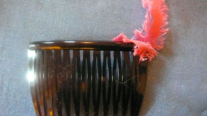 How To Make A Colorful Wrapped Hair Comb