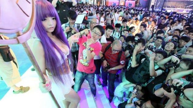 Banned Cosplayer Capitalizing on Her Game Show Infamy
