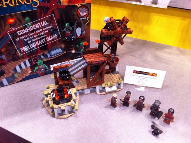 LEGO Lord of The Rings, Avengers, and Deadpool debut at Toy Fair!