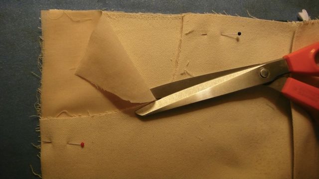 How To Make A Pair Of White Short-Shorts