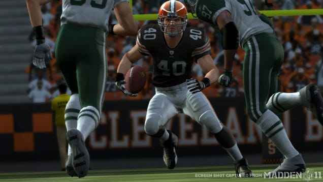 Peyton Hillis Is Madden NFL 12's Cover Star