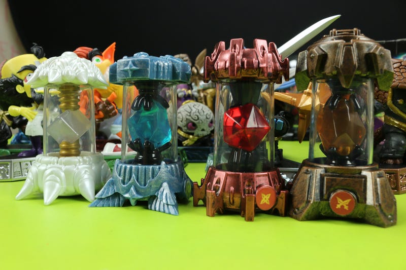 Toy Time Plays With The First Batch Of Skylanders: Imaginators Figures