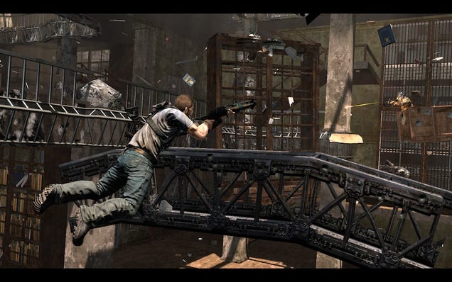 Backhanded Box Quotes: 'Gears of War with Normal Size People'
