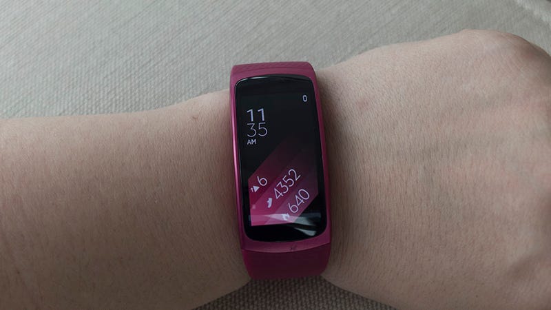 Samsung Returns to the Fitness Game With Wireless Earbuds and Gear Fit2
