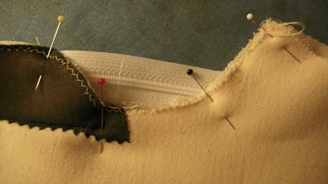 How To Make A Pair Of White Short-Shorts