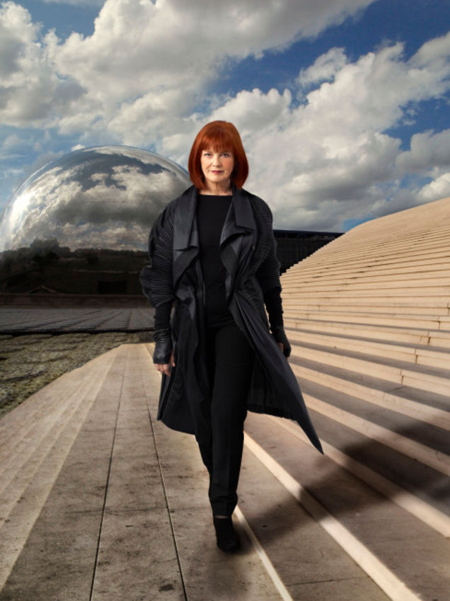 First New Photos of Fringe Season 4: What's wrong with Walter?