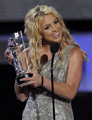 Britney Wins MTV Award For Just Showing Up, Not Tripping