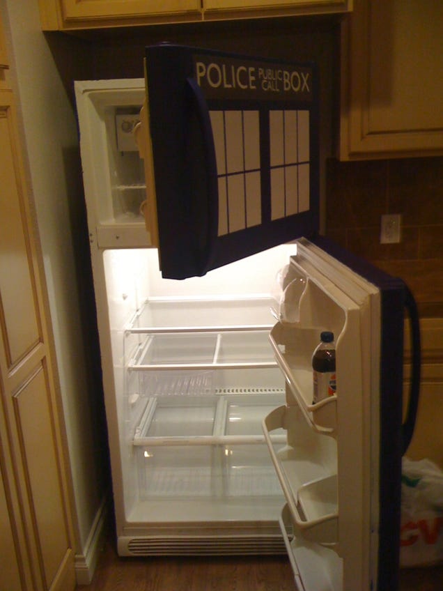 TARDIS Refrigerator will keep your fish sticks and custard fresh