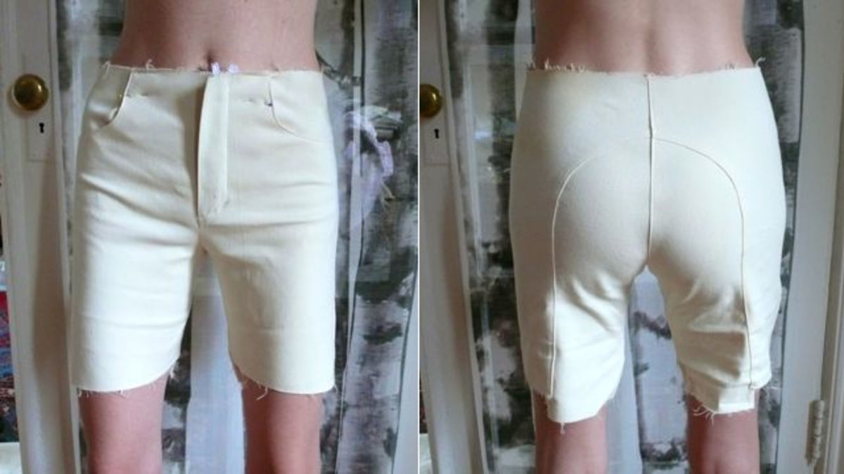 How To Make A Pair Of White Short-Shorts