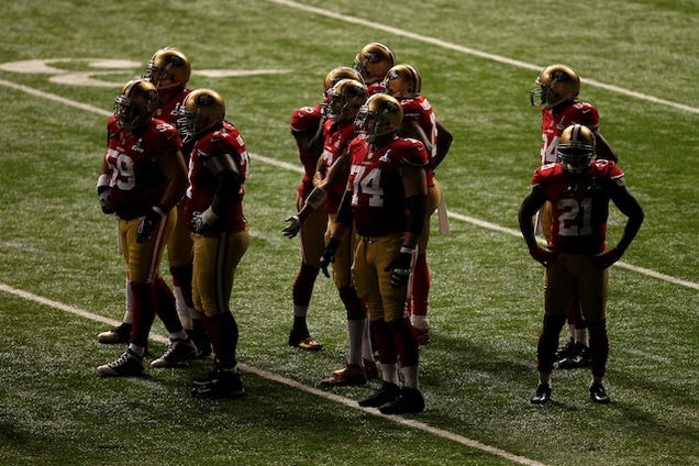 The Best And Most Surreal Photographs From The Power Outage At The Superdome
