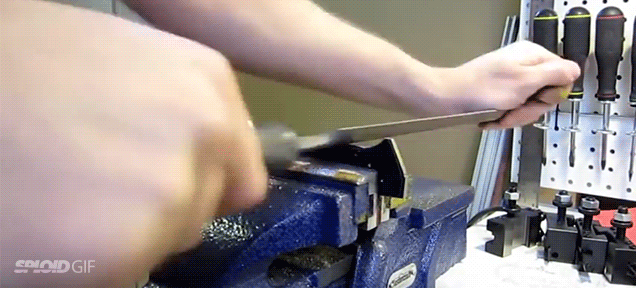 Relax with this time-lapse of a guy making a knife with everyday tools