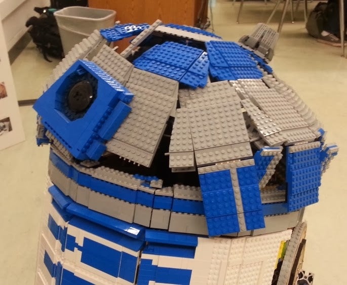 full size lego r2d2