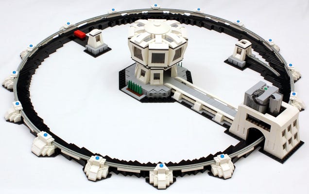 This Lego particle accelerator should be the next brick separator