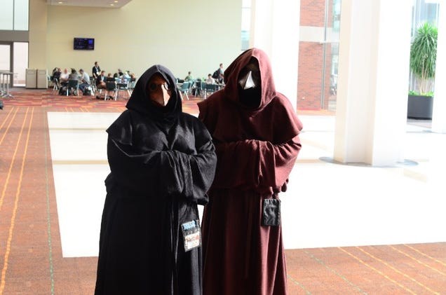 Chainmail Bikinis and Warhammer 40K Inquisitors: The Coolest Cosplay from GenCon 2011!