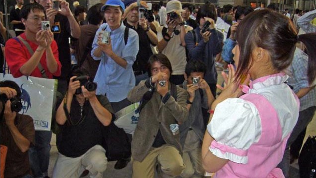 Report: Peeping Toms Targeted Cosplayers