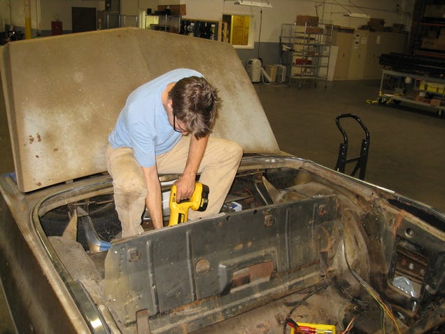 Guys transform old Cadillac into world's fastest hot tub