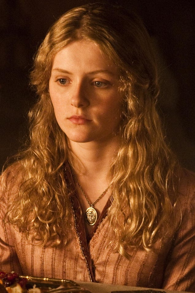21 stunning Game of Thrones photos introduce a whole new cast!