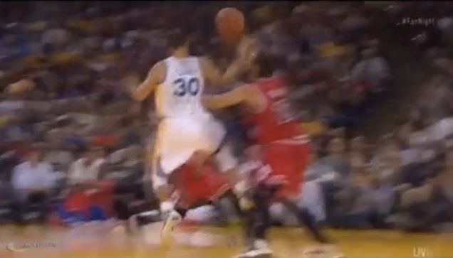 What The Hell Did Stephen Curry Just Do With This Pass?