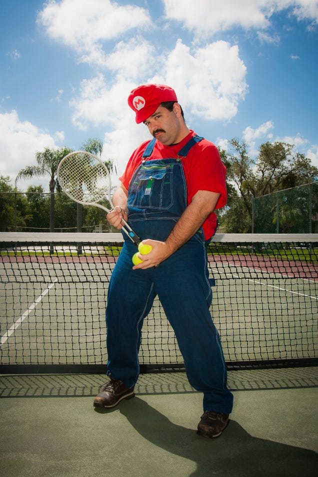 Sexy Marios A Back Ready To Play Some Sexy Tennis