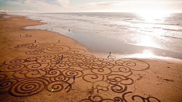 The 100 Most Astonishing Images of 2012