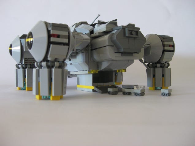 These LEGO Prometheus models need tiny, smarmy androids