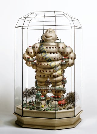 Artist transforms bonsai trees and empty cans into insane Lilliputian cities