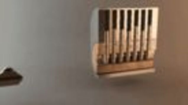 How to pick a lock in one simple perfect GIF