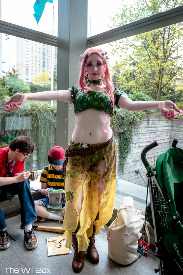 The Most Astonishing Cosplay From Emerald City Comicon... Part 2!