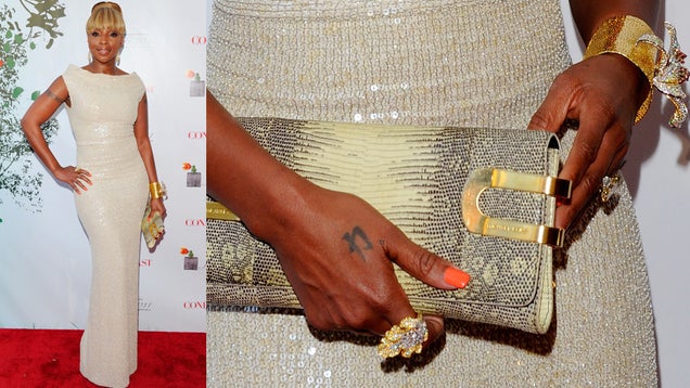 Outfits Don't Totally Stink At Fragrance Awards